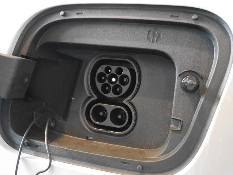 Vehicle Image 36