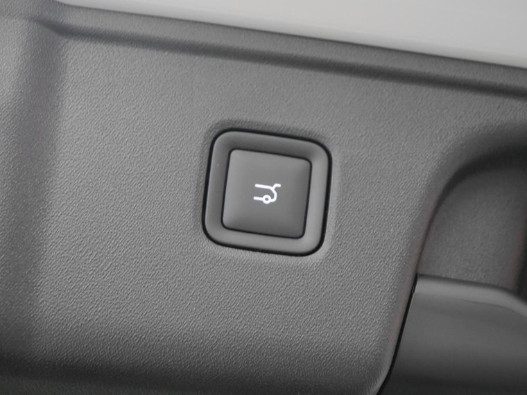 Vehicle Image 40