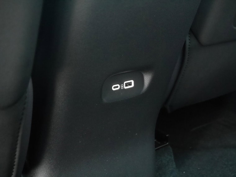 Vehicle Image 41