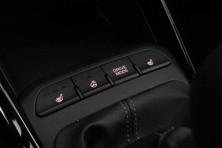 Vehicle Image 33