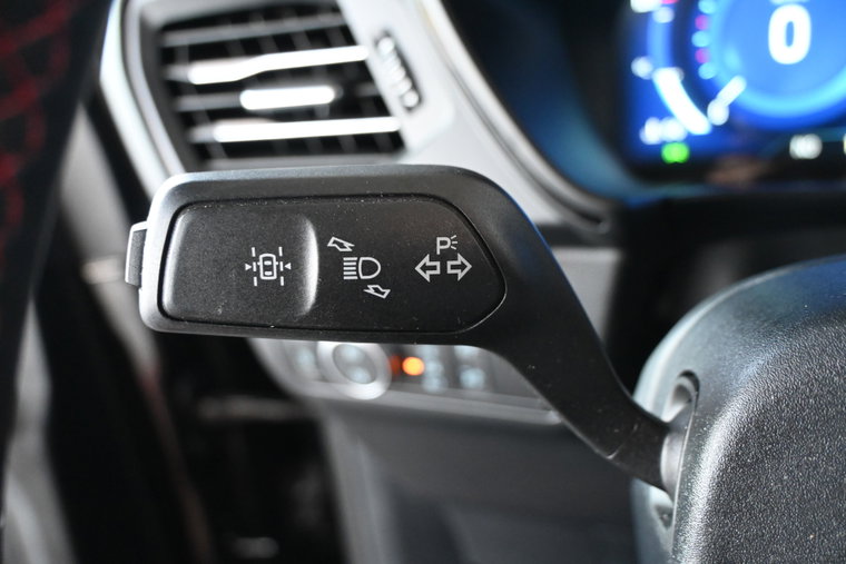 Vehicle Image 36