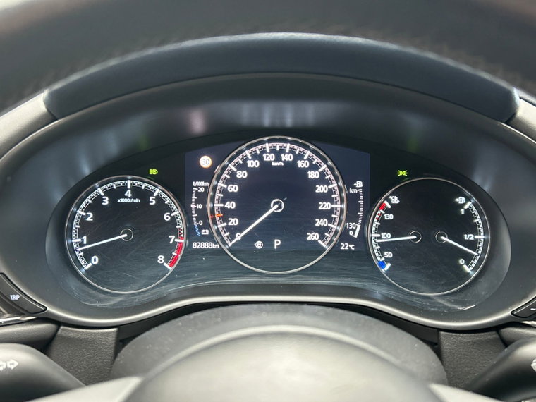 Vehicle Image 25