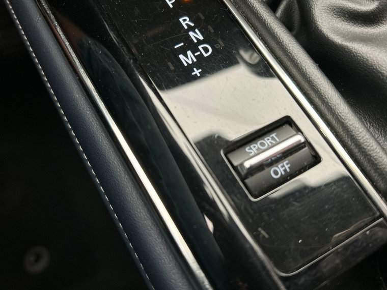 Vehicle Image 29