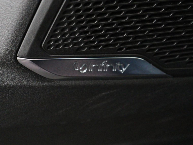 Vehicle Image 42