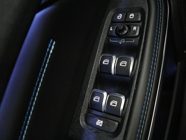 Vehicle Image 47