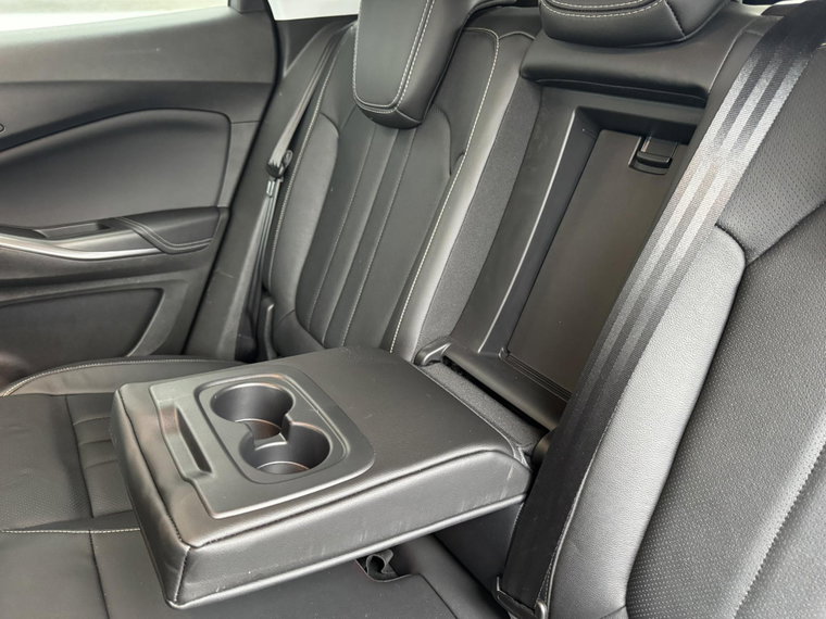 Vehicle Image 35