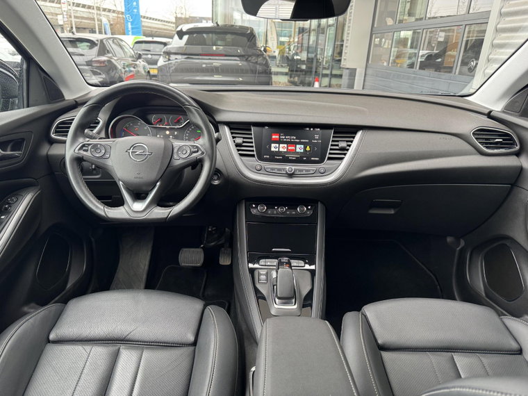 Vehicle Image 37