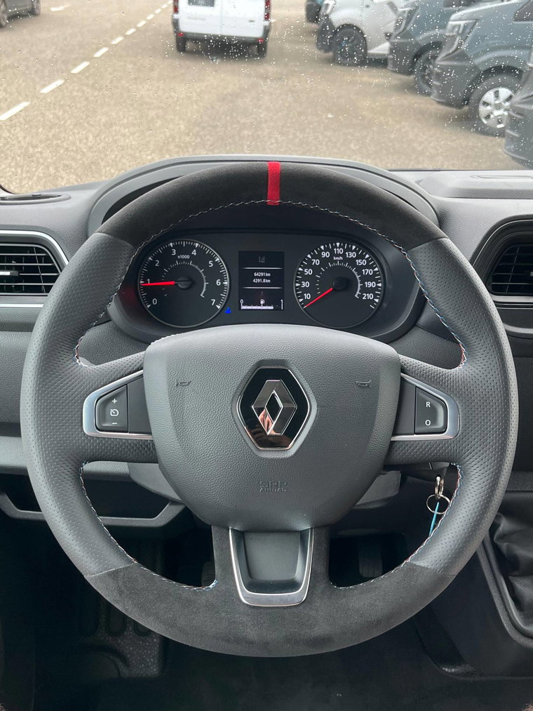 Vehicle Image 29