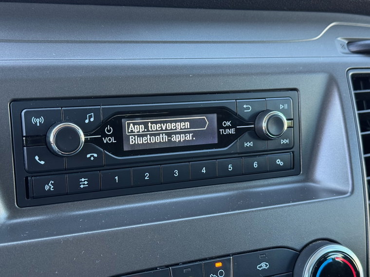 Vehicle Image 22