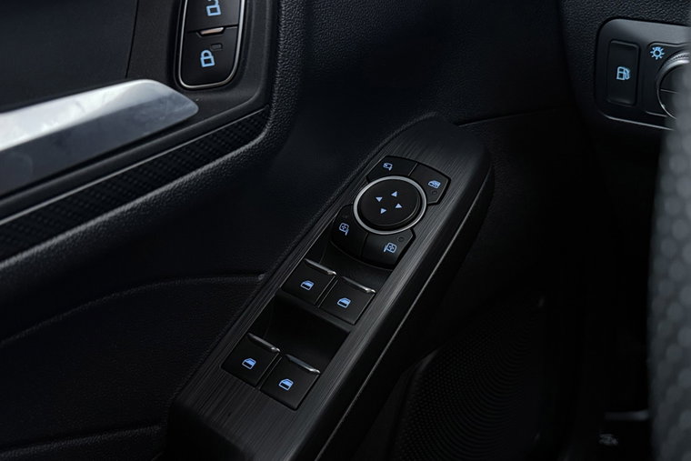 Vehicle Image 37