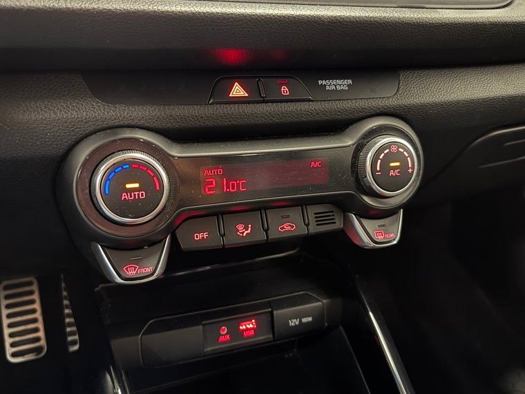 Vehicle Image 22