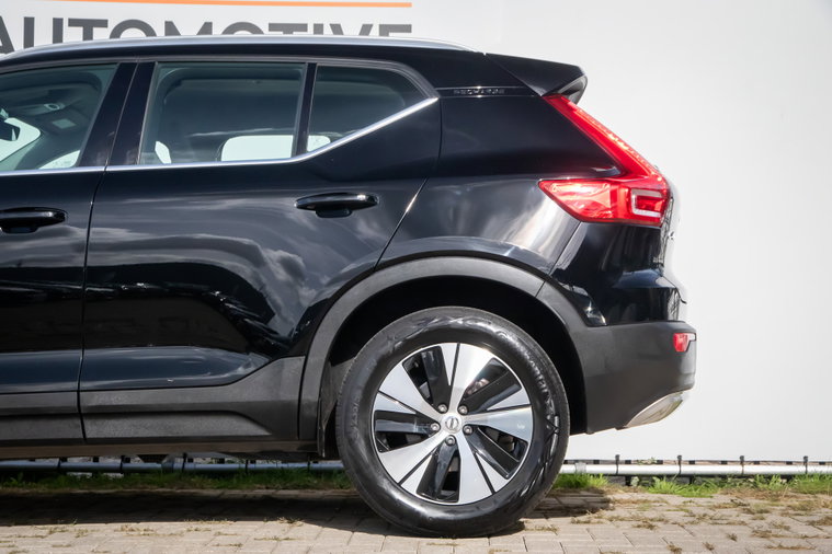 Vehicle Image 40