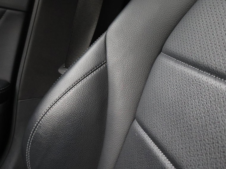 Vehicle Image 39