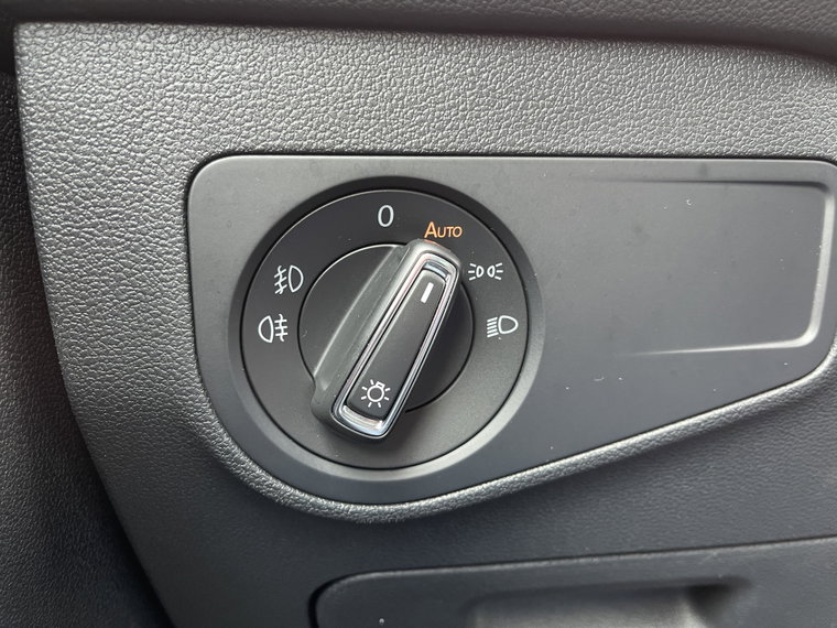 Vehicle Image 27