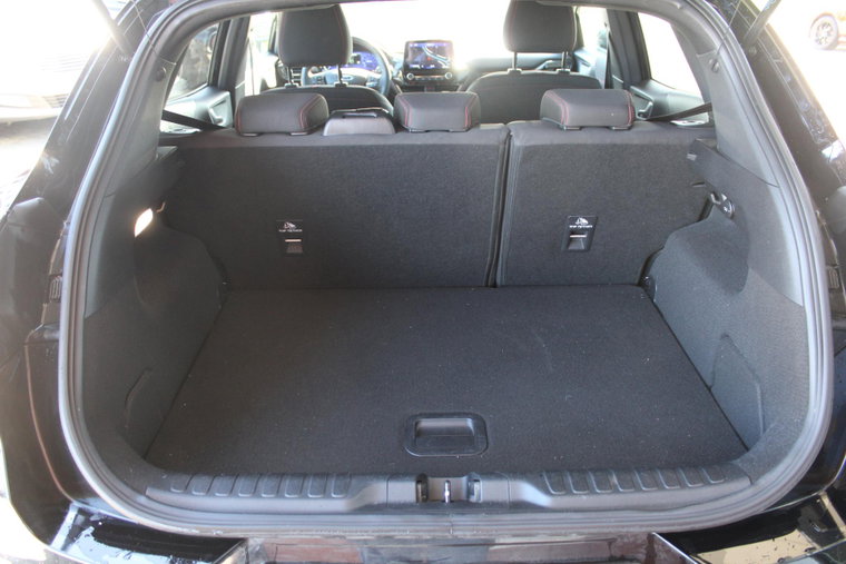 Vehicle Image 16