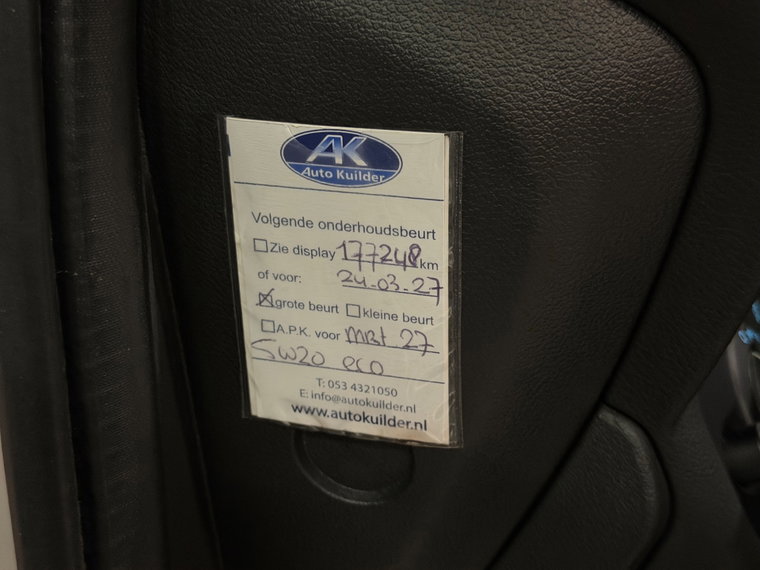 Vehicle Image 38