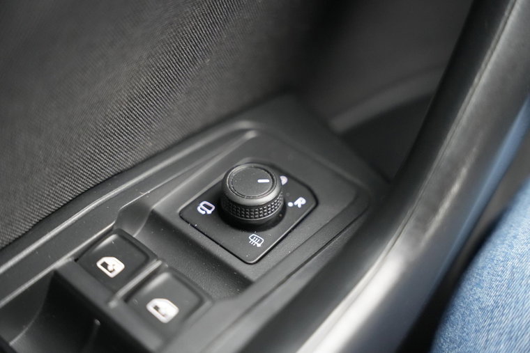 Vehicle Image 26