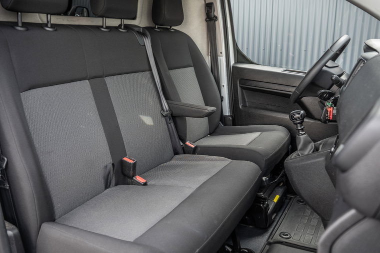Vehicle Image 14