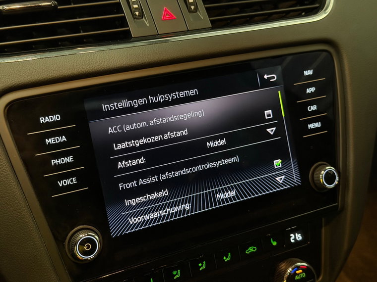 Vehicle Image 30