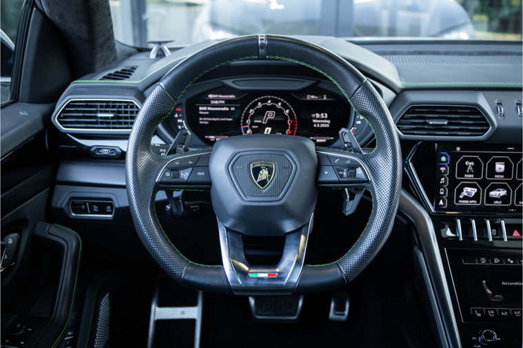 Vehicle Image 12