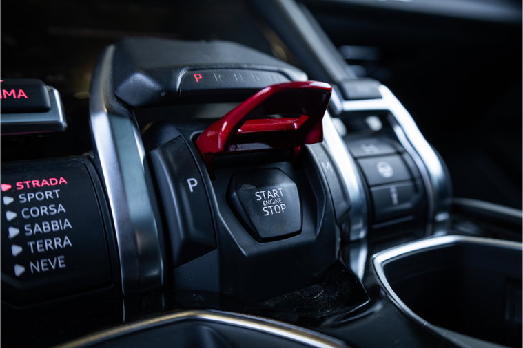 Vehicle Image 21