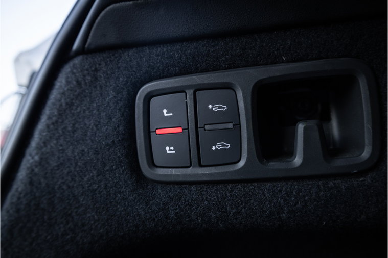 Vehicle Image 43