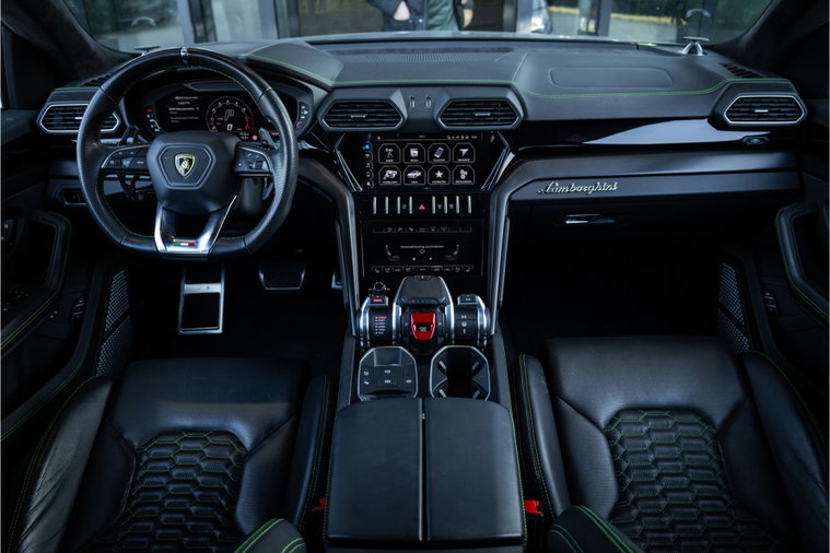 Vehicle Image 9