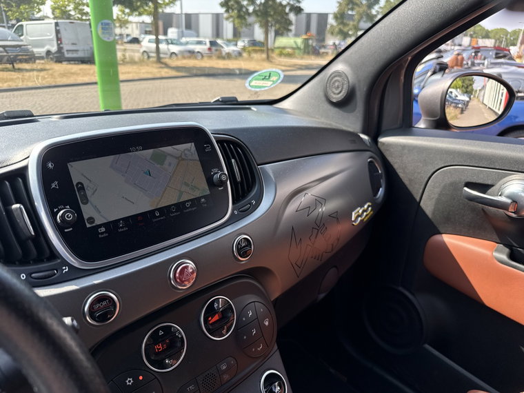Vehicle Image 27