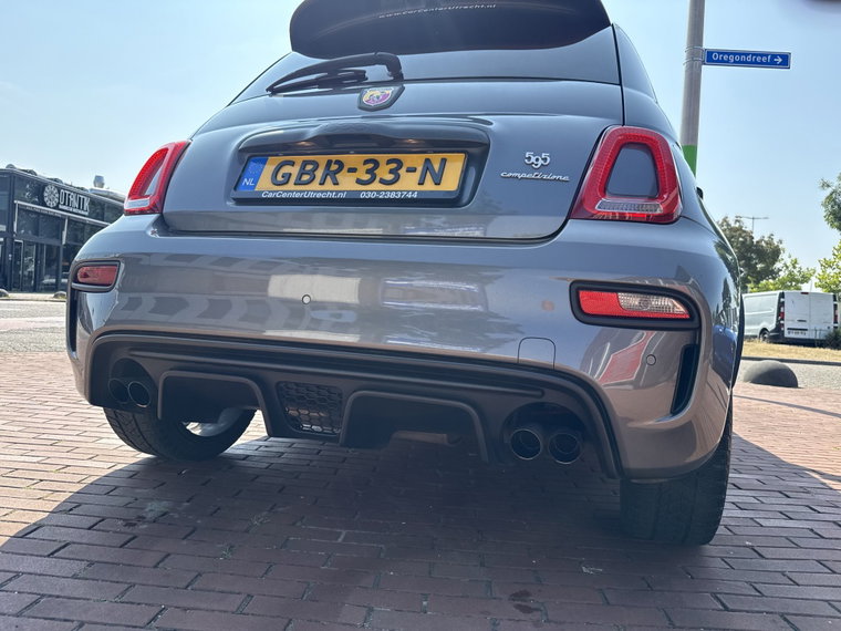 Vehicle Image 33