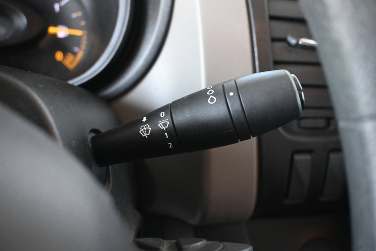 Vehicle Image 32