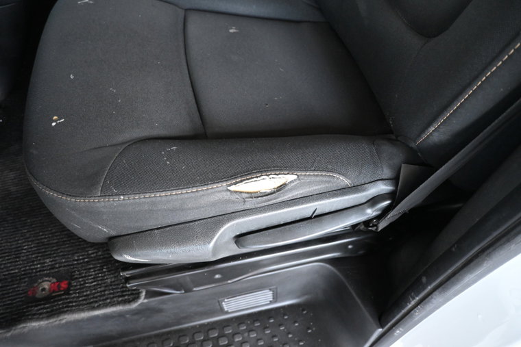 Vehicle Image 35