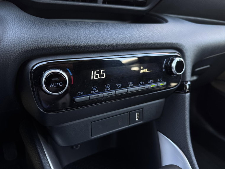 Vehicle Image 22