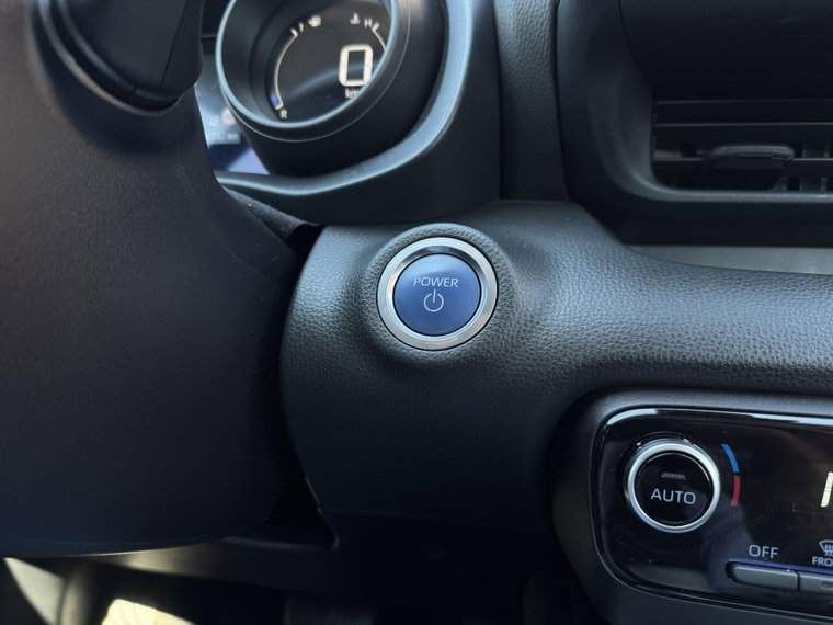 Vehicle Image 24