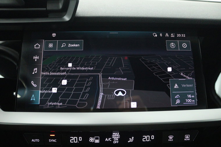 Vehicle Image 19