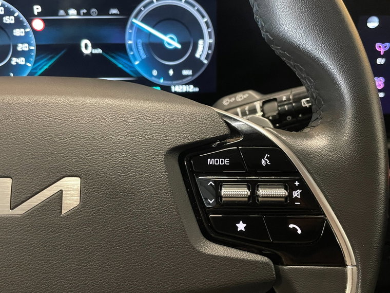 Vehicle Image 39