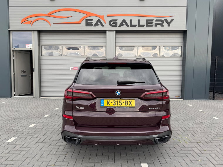 Vehicle Image 38