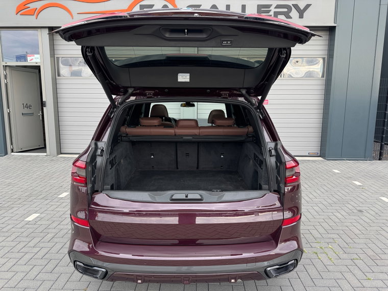 Vehicle Image 40