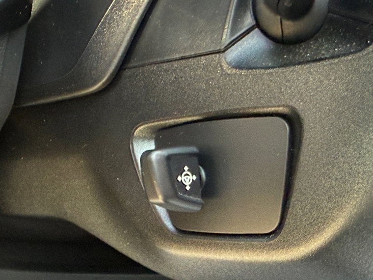 Vehicle Image 27