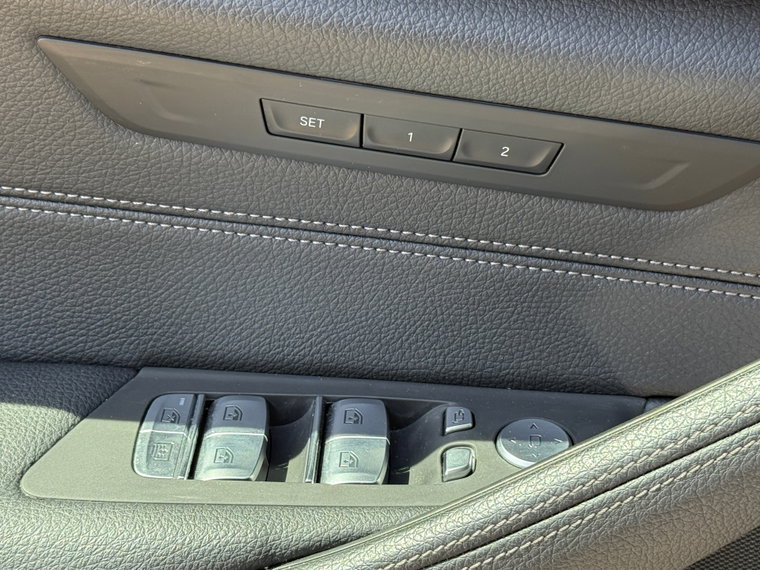 Vehicle Image 39