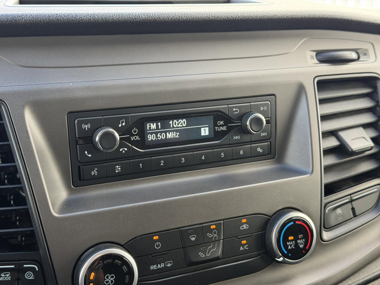 Vehicle Image 38