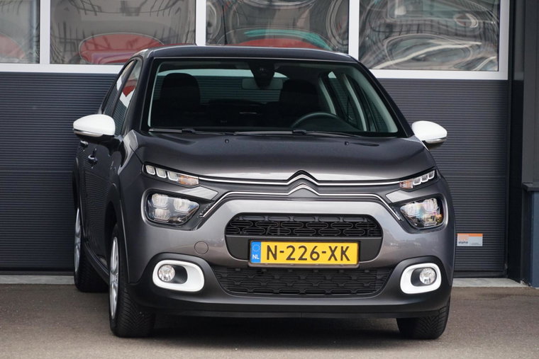 Vehicle Image 30