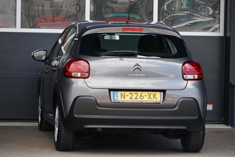 Vehicle Image 31