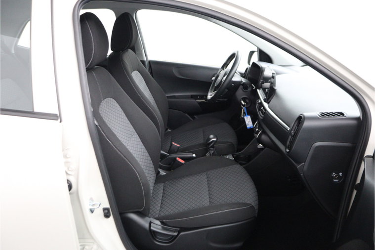 Vehicle Image 35
