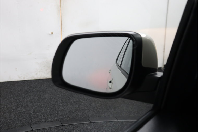 Vehicle Image 50