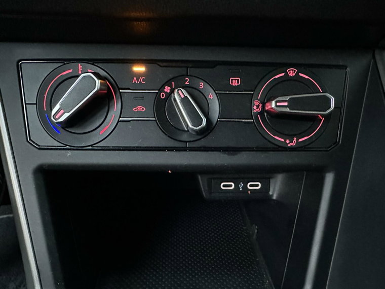 Vehicle Image 27
