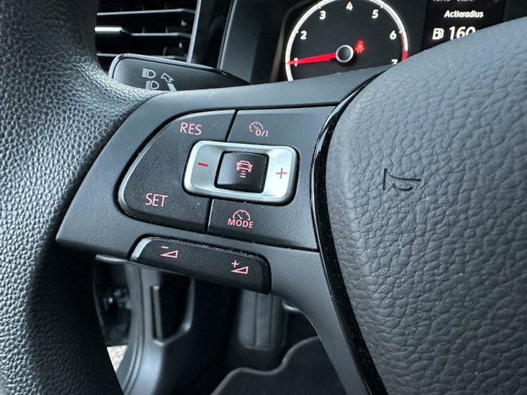 Vehicle Image 28