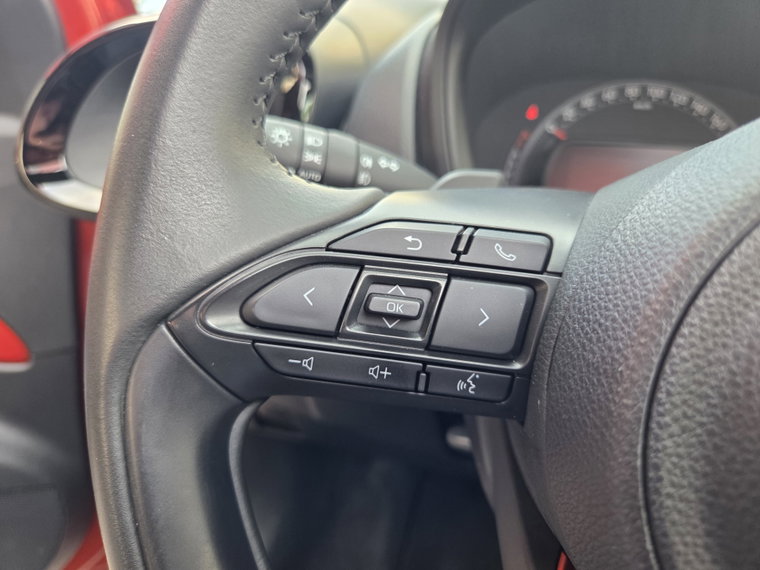 Vehicle Image 17