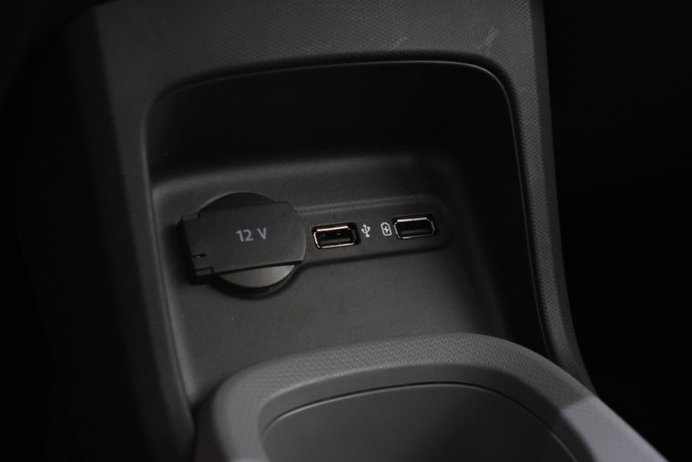 Vehicle Image 27