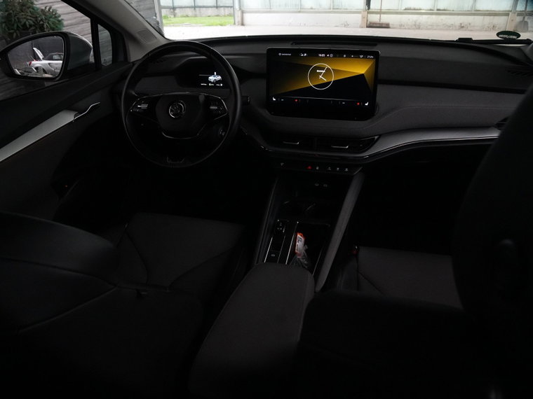 Vehicle Image 40
