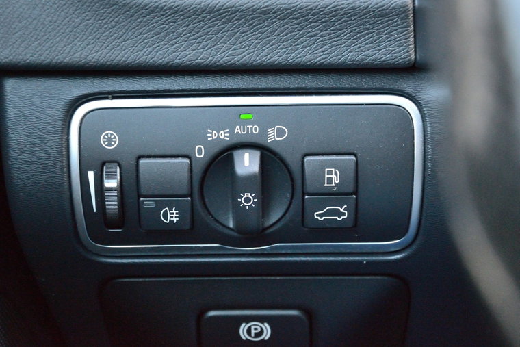 Vehicle Image 24